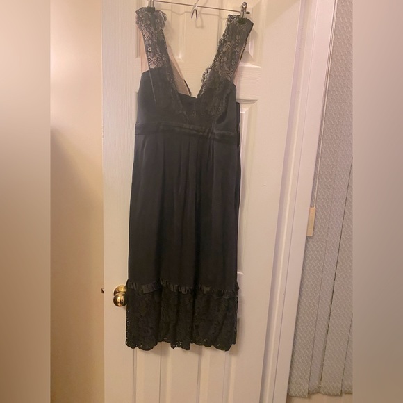BCBG MaxAzria Silk Lace Maxi Dress Sz 10 - Picture 3 of 15